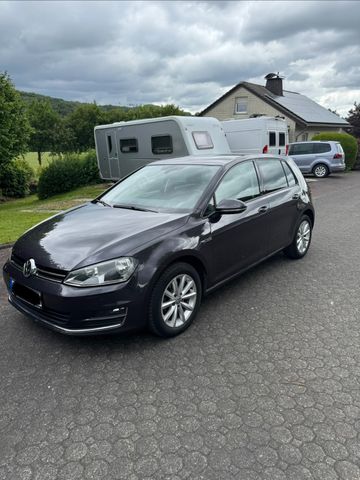 VW Golf 1.6 TDI BMT LOUNGE Edition