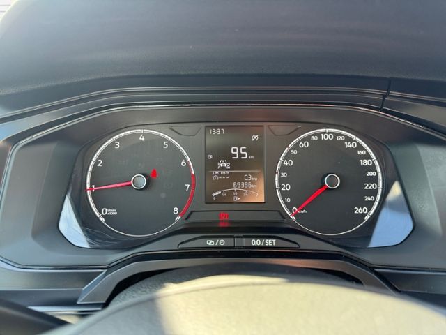 Fahrzeugabbildung Volkswagen Polo Trendline 1.0 - DAB*KLIMA*FRONT*!!!