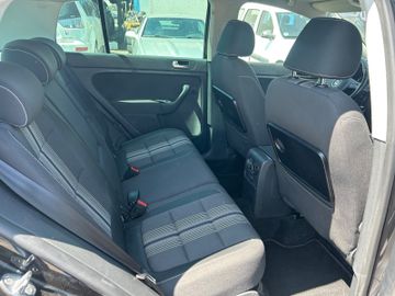 Volkswagen Golf Plus - 10