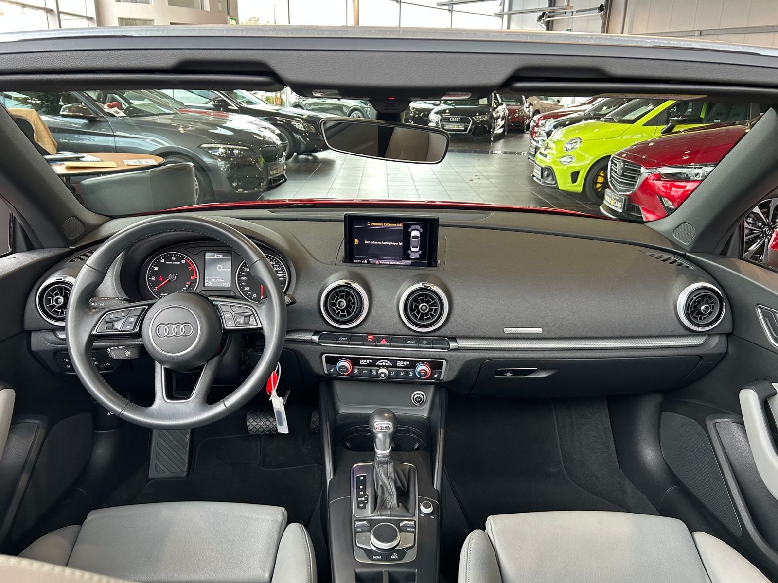 Fahrzeugabbildung Audi A3 Cabriolet 35 TFSI design XEN NAV SHZ 17"