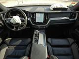 Volvo XC 60 B4 AWD Plus Dark PANO H&K NAVI MEM R-CAM - Volvo Unfallwagen