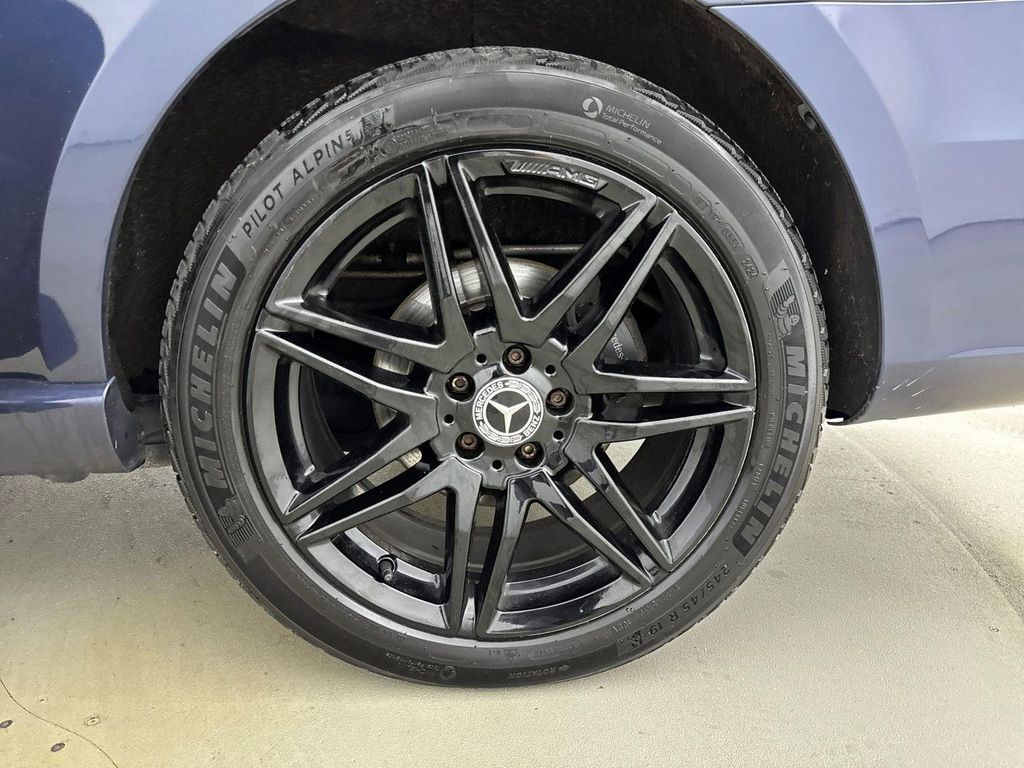 Mercedes-Benz V 300 — fotografia 3