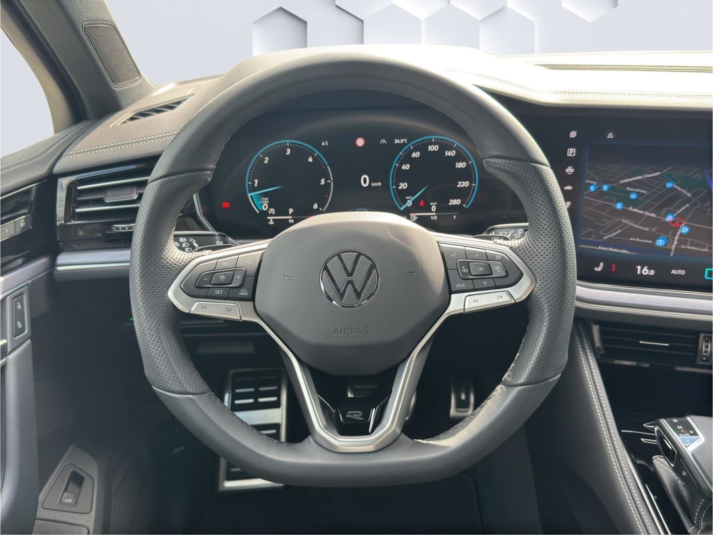 Touareg 3.0l TDI V6 4Motion DSG  R-Line LED Pano