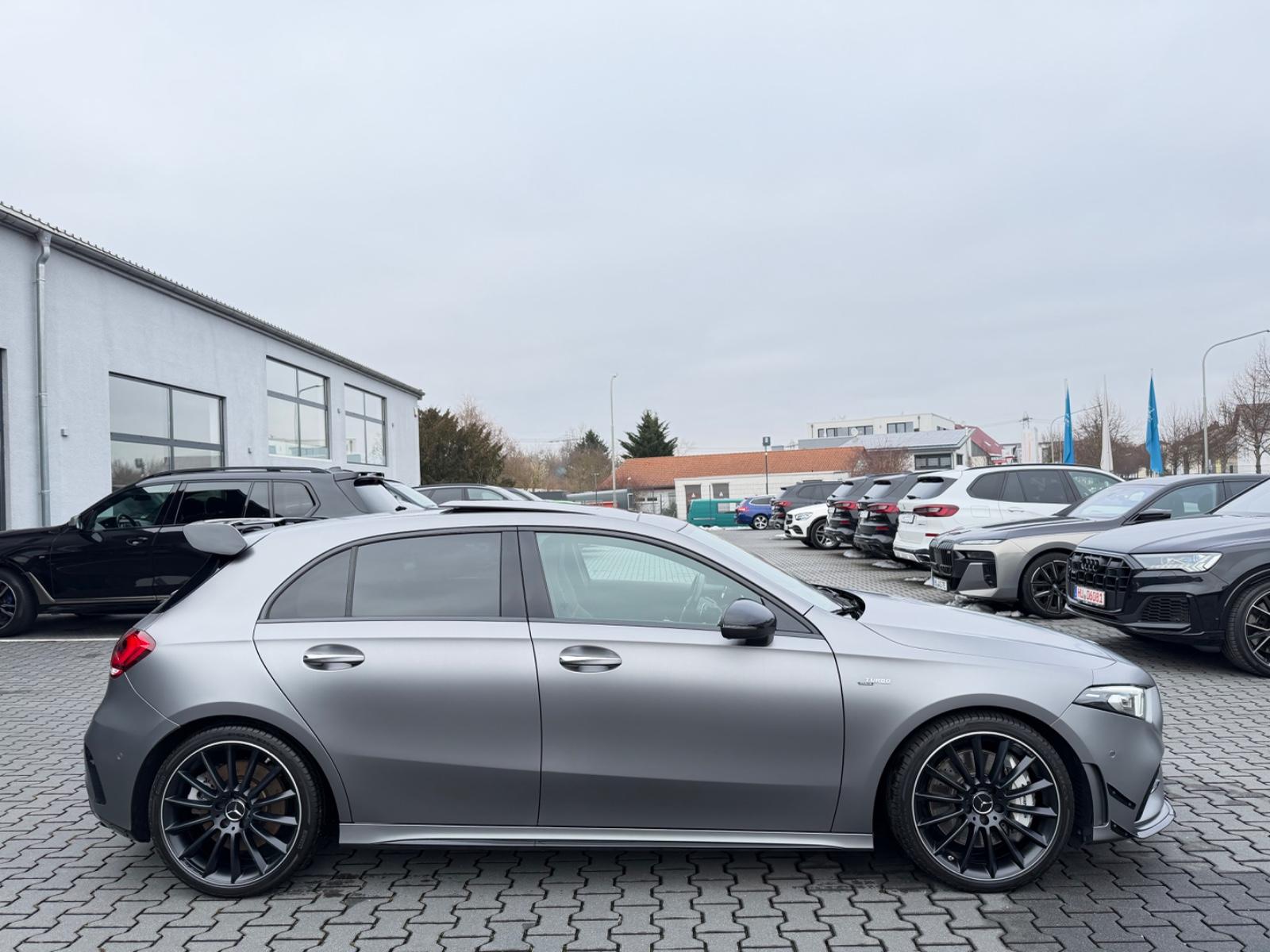 Mercedes-Benz A35*AMG*4Matic*Designo*Performance-Paket*360°HUD