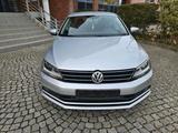 Volkswagen VW Jetta 1.2 Benzin,Klimaanlage,SZH, PDC... - gebrauchte VW Jetta aus dem Jahr 2015