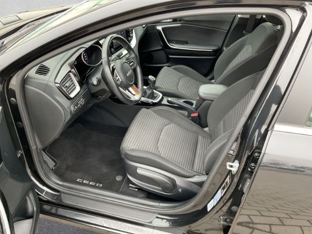 Fahrzeugabbildung Kia Ceed VISION 1.0T *KOMFORT PAKET*