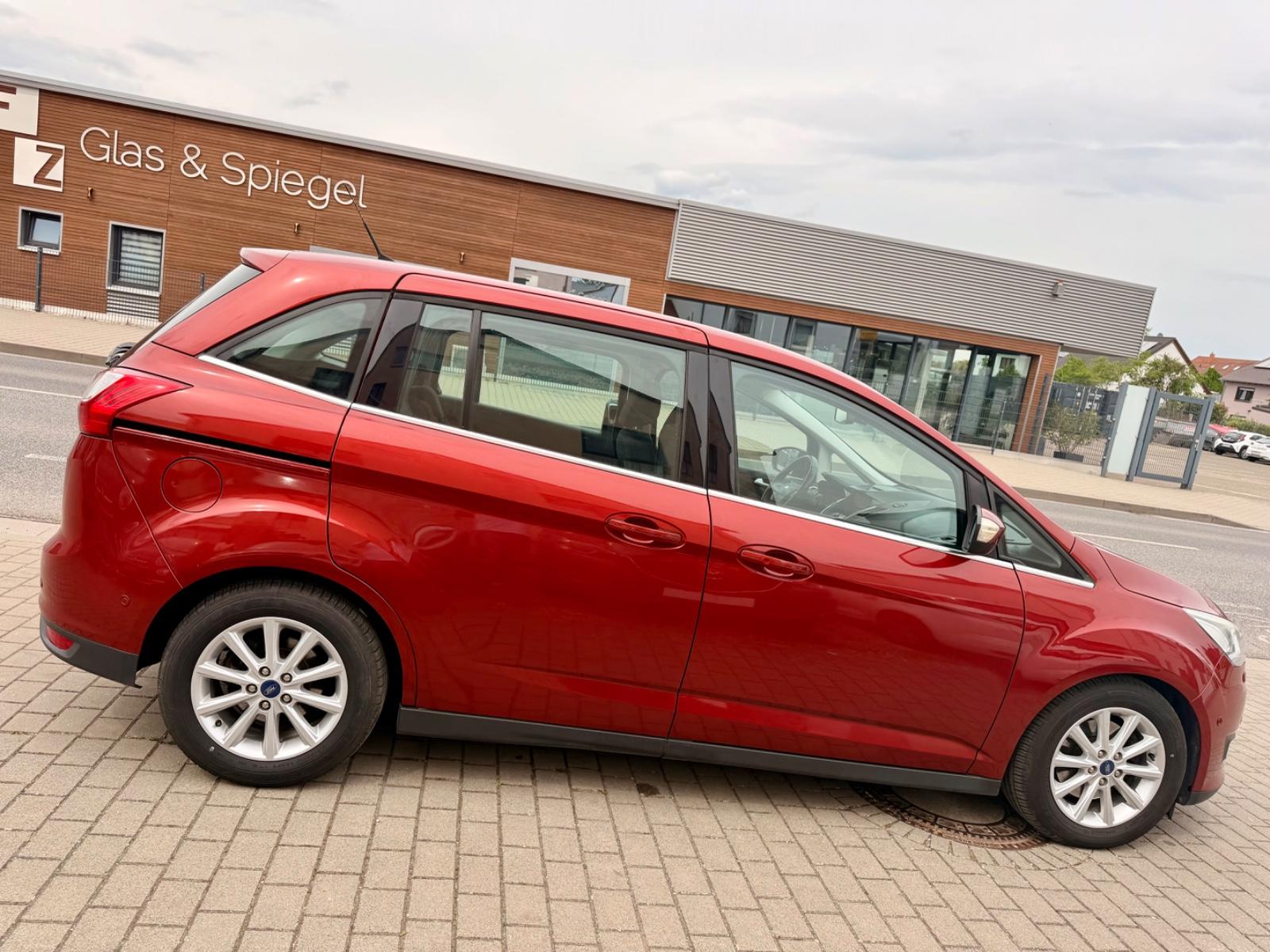 Ford Grand C-Max Grand C-MAX Titanium/1HAND