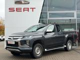 Mitsubishi L200 Basis Club Cab 4WD - graue Mitsubishi L200