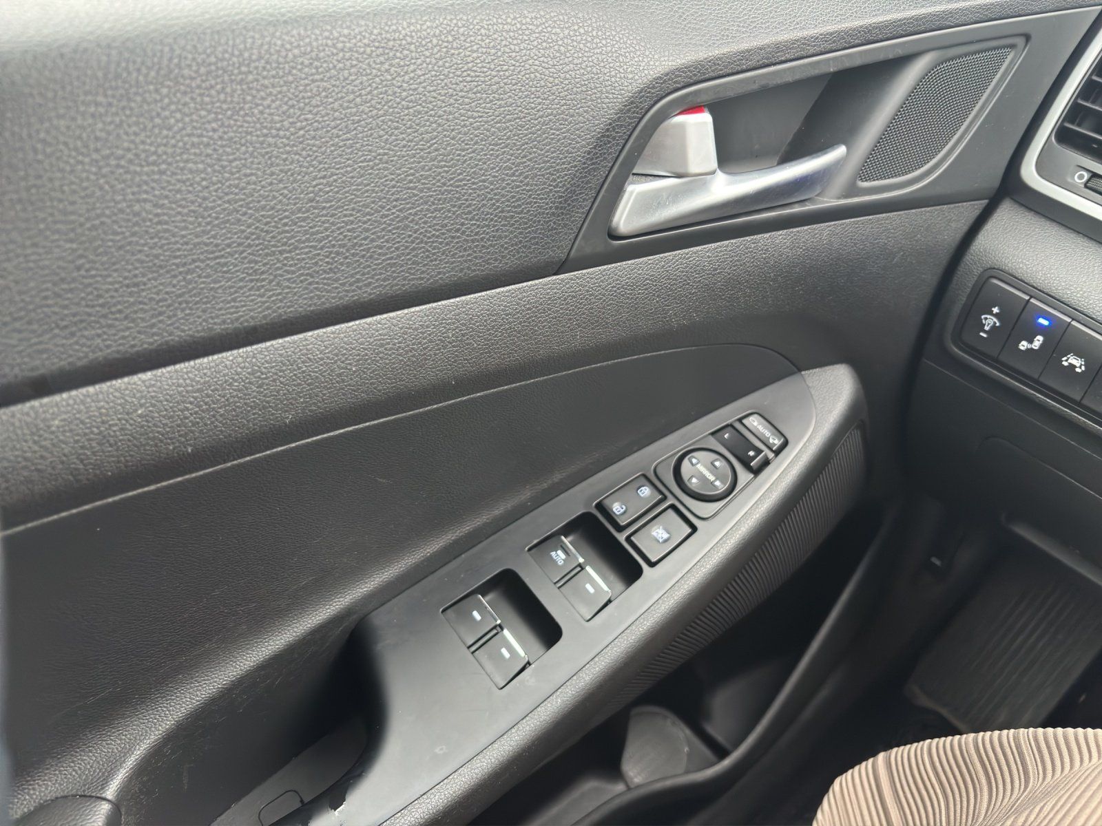 Fahrzeugabbildung Hyundai Tucson 1.6 Premium 4WD