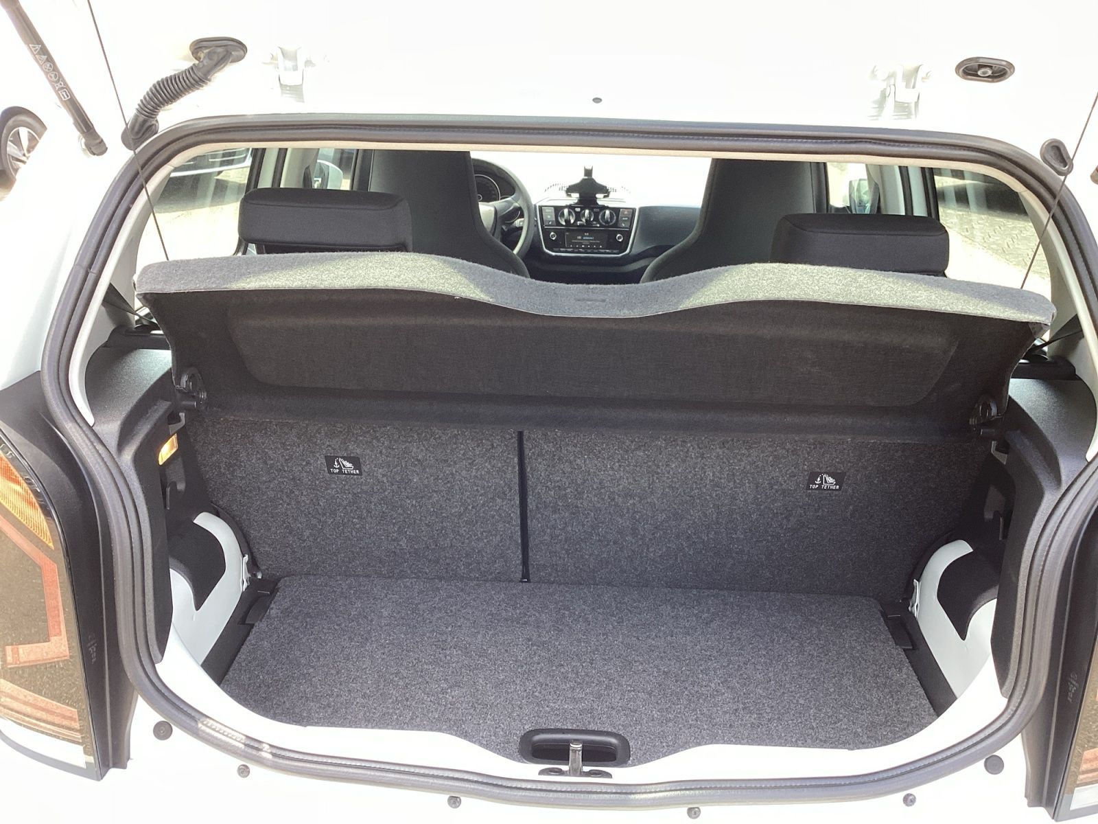 Volkswagen up! - Bild 12