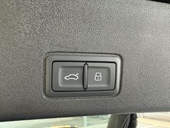 AUDI Q3 Sportback TDI S-Line/Pano/20 Zoll AUDI Q3 Sportback TDI S-Line/Pano/20 Zoll
