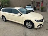 Volkswagen Passat Variant ..Top gepflegt - mit Diesel-Antrieb: Taxi, Kombi