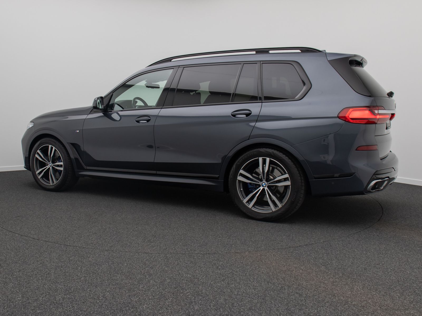 Fahrzeugabbildung BMW X7 xD40d M Sport Panorama 360°Laser HUD SoftCL
