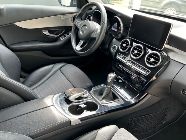 Fahrzeugabbildung Mercedes-Benz C 180 T-Modell+Navi+SHZ+Teilleder+Parkpilot+BT+
