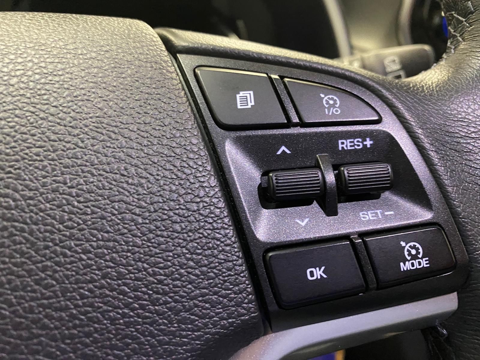 Fahrzeugabbildung Hyundai TUCSON 1.6+KAMERA+NAVI+ALLWETTER+PANORAMADACH