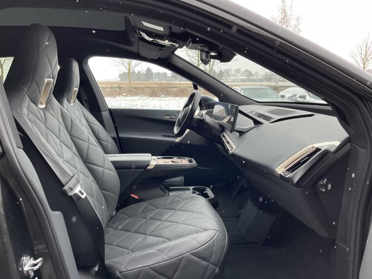 BMW iX - Bild 23