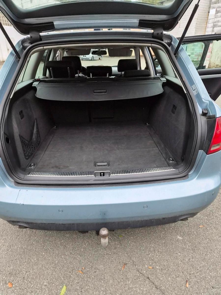 Audi A4 2005 — photo 7
