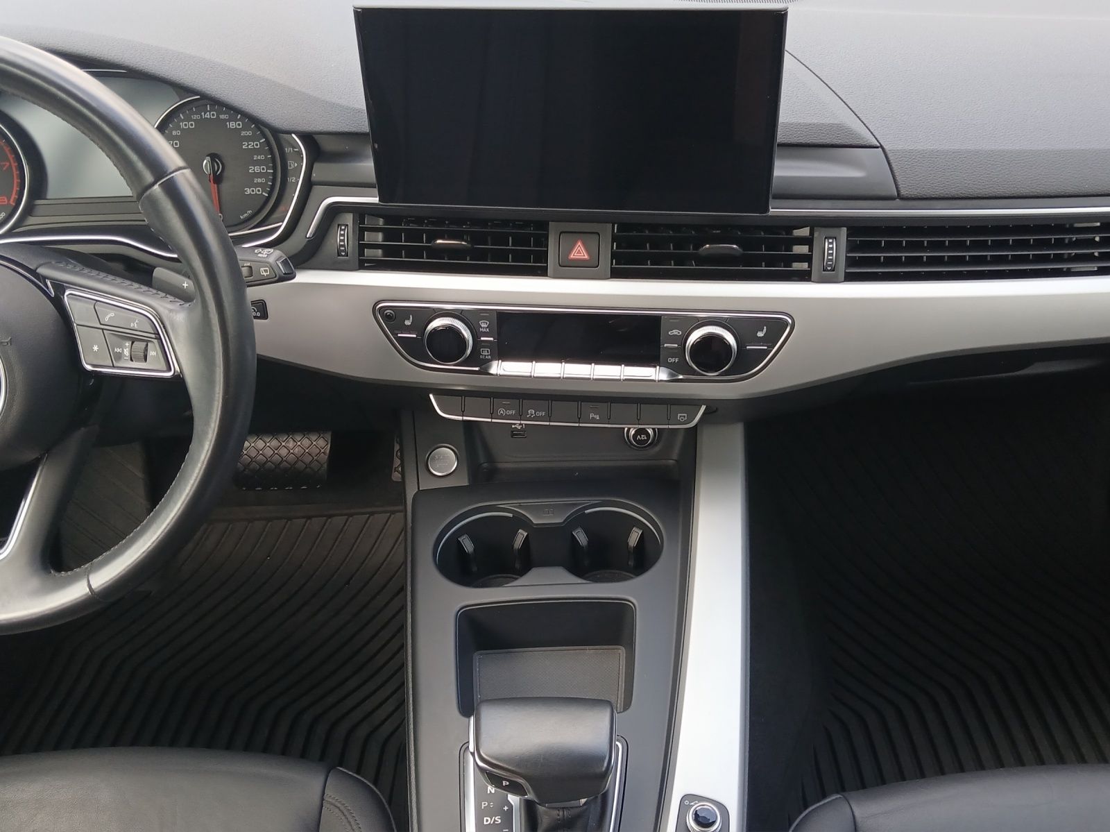 Fahrzeugabbildung Audi A4 Avant 35 TFSI advanced S-tronic LED Navi Lede