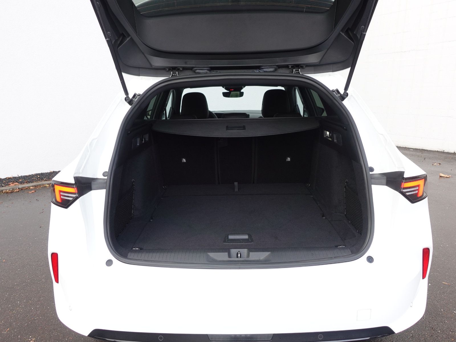 Fahrzeugabbildung Opel Astra ST GS 1.2T AUTOMATIK,Navi,AHK,Kamera,Sitzh