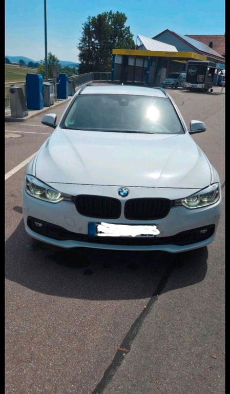 Image of BMW 320