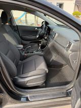 Kia Sportage 2.0 CRDi 2WD Vision - Tüv und AU neu - Kia Sportage von privat