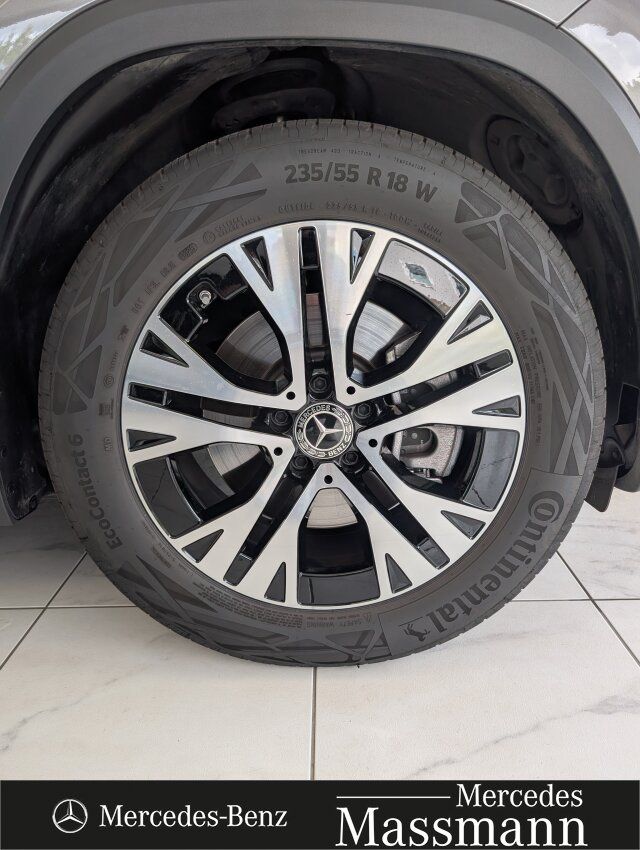 Mercedes-Benz GLA 220 d 4MATIC Progressive Pano.-Dach foto 3