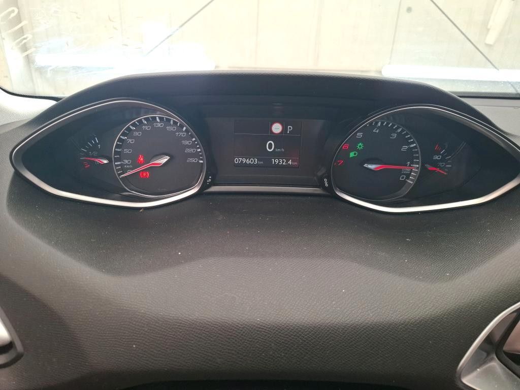 Fahrzeugabbildung Peugeot 308 Active 1.2T NAVI/LED/PDC/TEMPOMAT/ALU