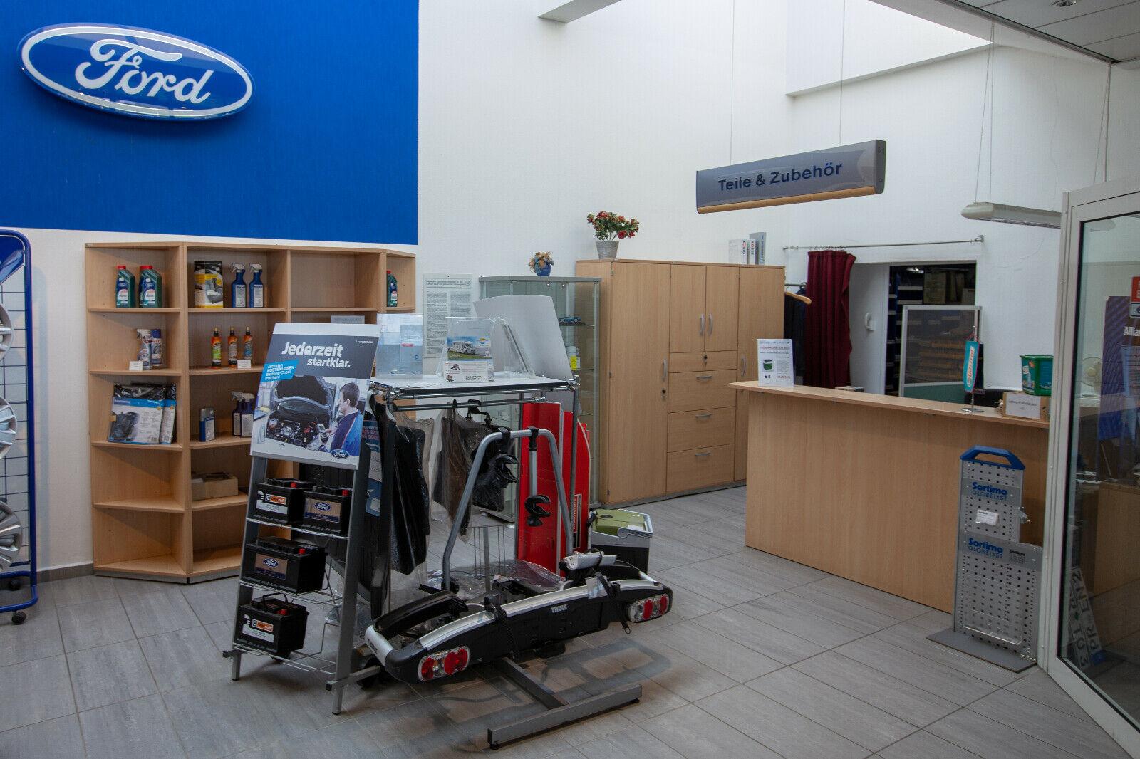 showroom-image-top