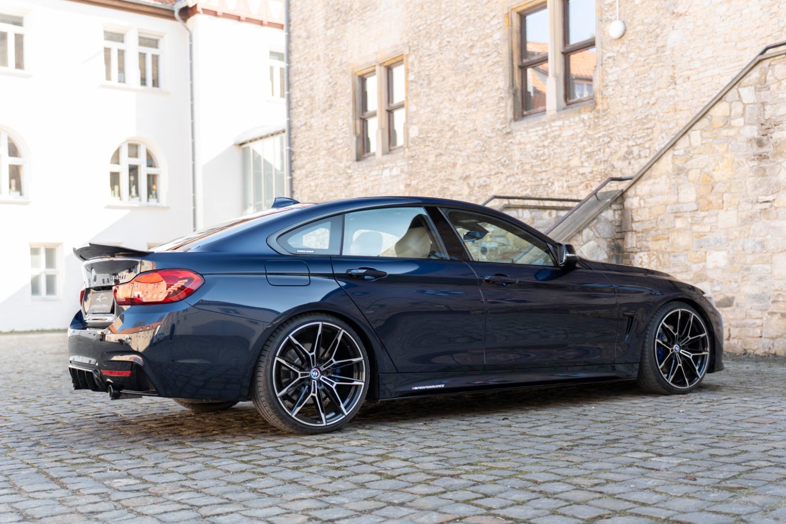 Fahrzeugabbildung BMW 440IX GC M-PERFORMANCE HUD H&K LED KAM CARPLAY