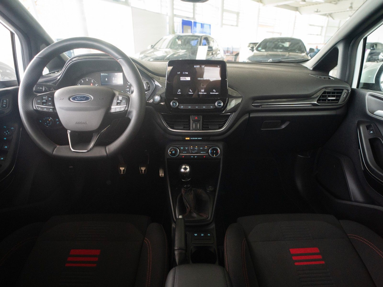 Fahrzeugabbildung Ford Fiesta ST-Line/KLIMAAUTOMATIK/TEMPOMAT/WINTER-P