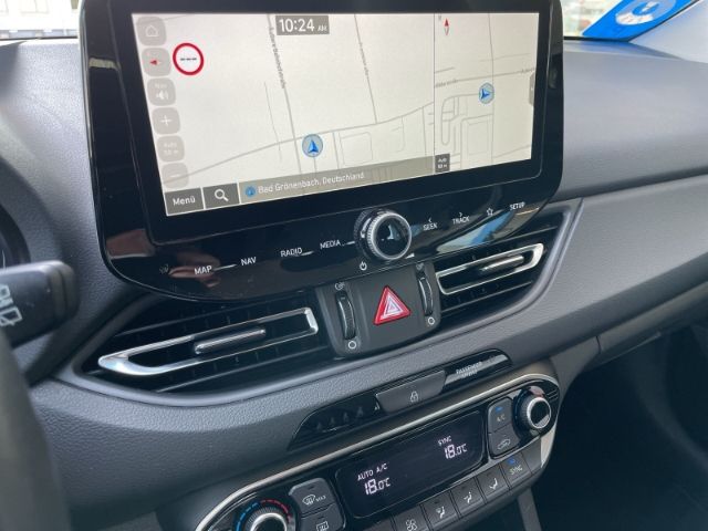 Fahrzeugabbildung Hyundai i30 cw 1.6 CRDi Mild-Hybrid Trend Autom. Navigat