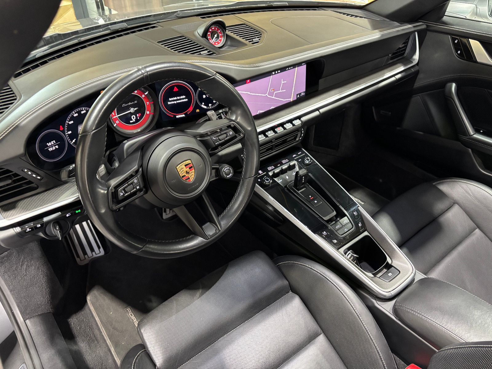 Fahrzeugabbildung Porsche 911 Turbo S Cabriolet/APPROVED24''/LIFT/BOSE