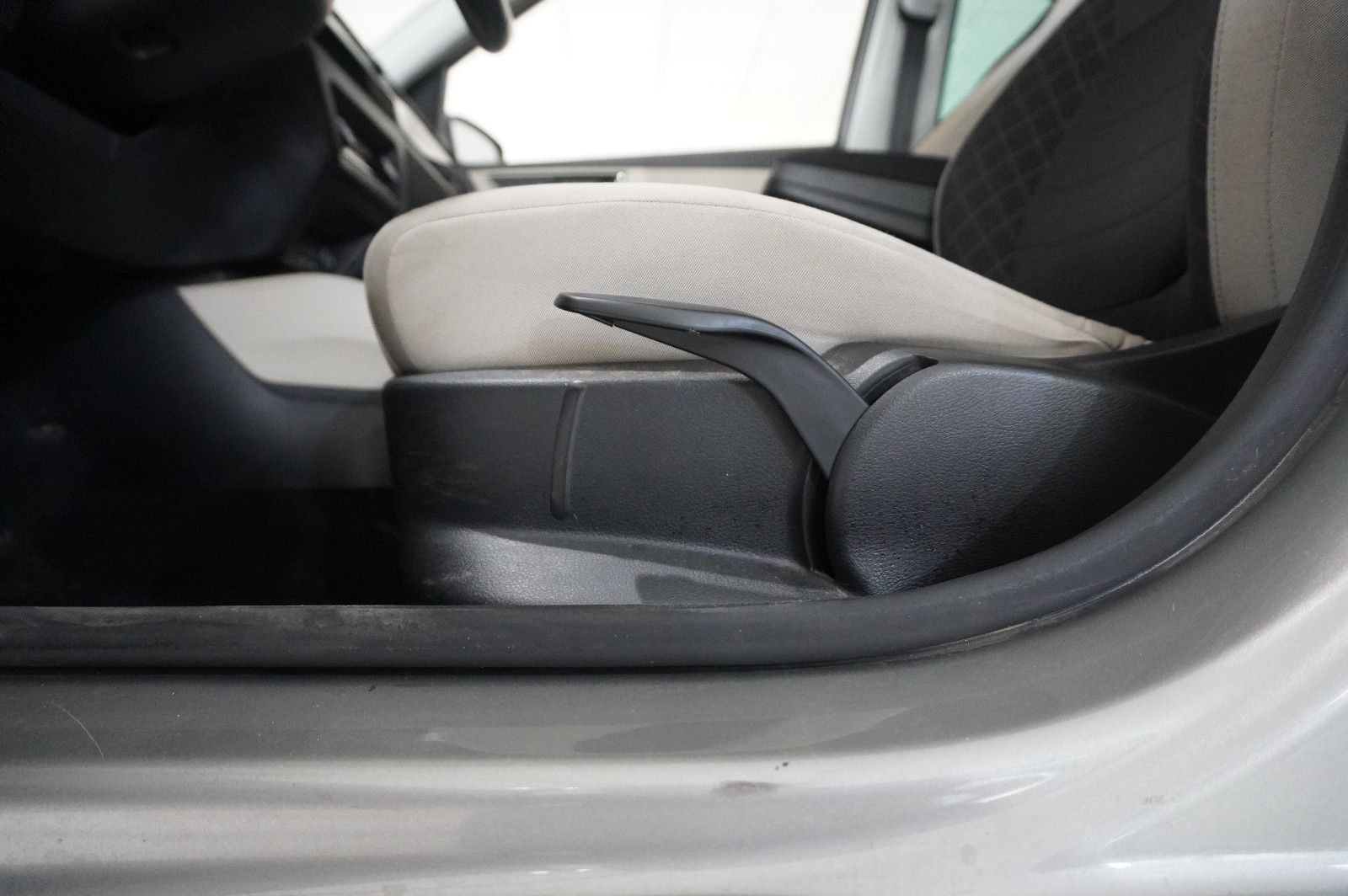 Fahrzeugabbildung SKODA Fabia Combi 1.2 STYLE LED/PDC/KLIMA/SH/USB/NEBEL