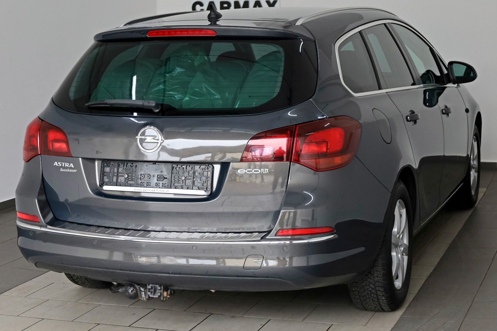 Fahrzeugabbildung Opel Astra J Sports Tourer Exklusiv Navi,SH,PDC,AHK
