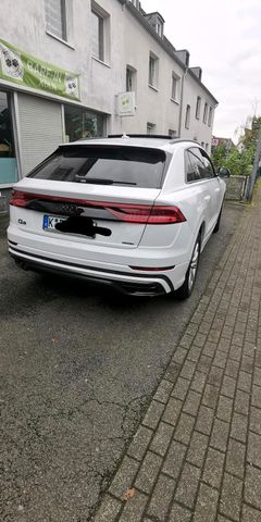 Audi Q8 quattro voll Ausstattung