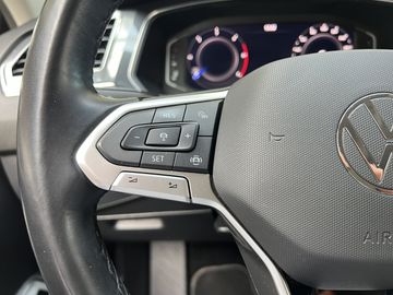 Volkswagen Tiguan Allspace - 12