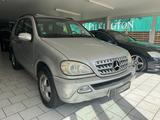 Mercedes-Benz ML 270 CDI*Rentnerfahrzeug* - Mercedes-Benz ML-Class aus 2003