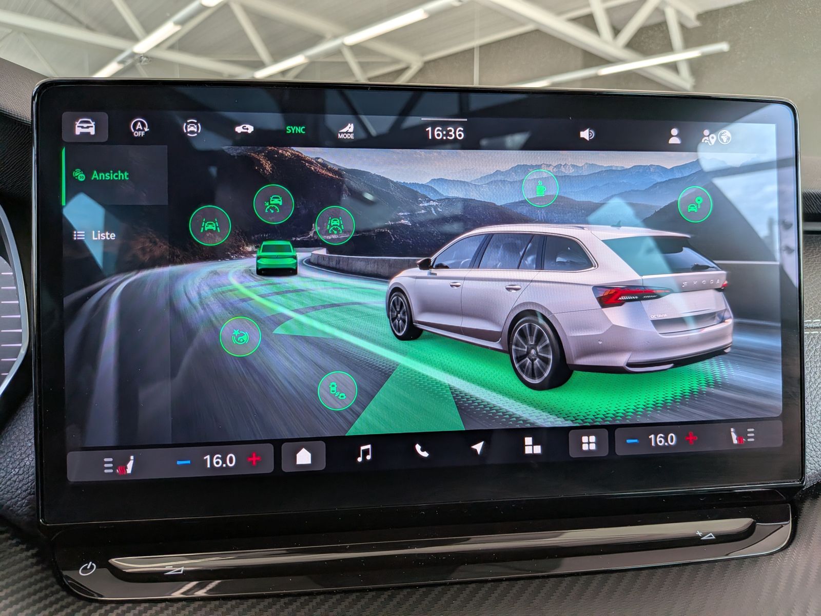 Fahrzeugabbildung SKODA Octavia 2.0 TDI Sportline Matrix Canton Pano ACC