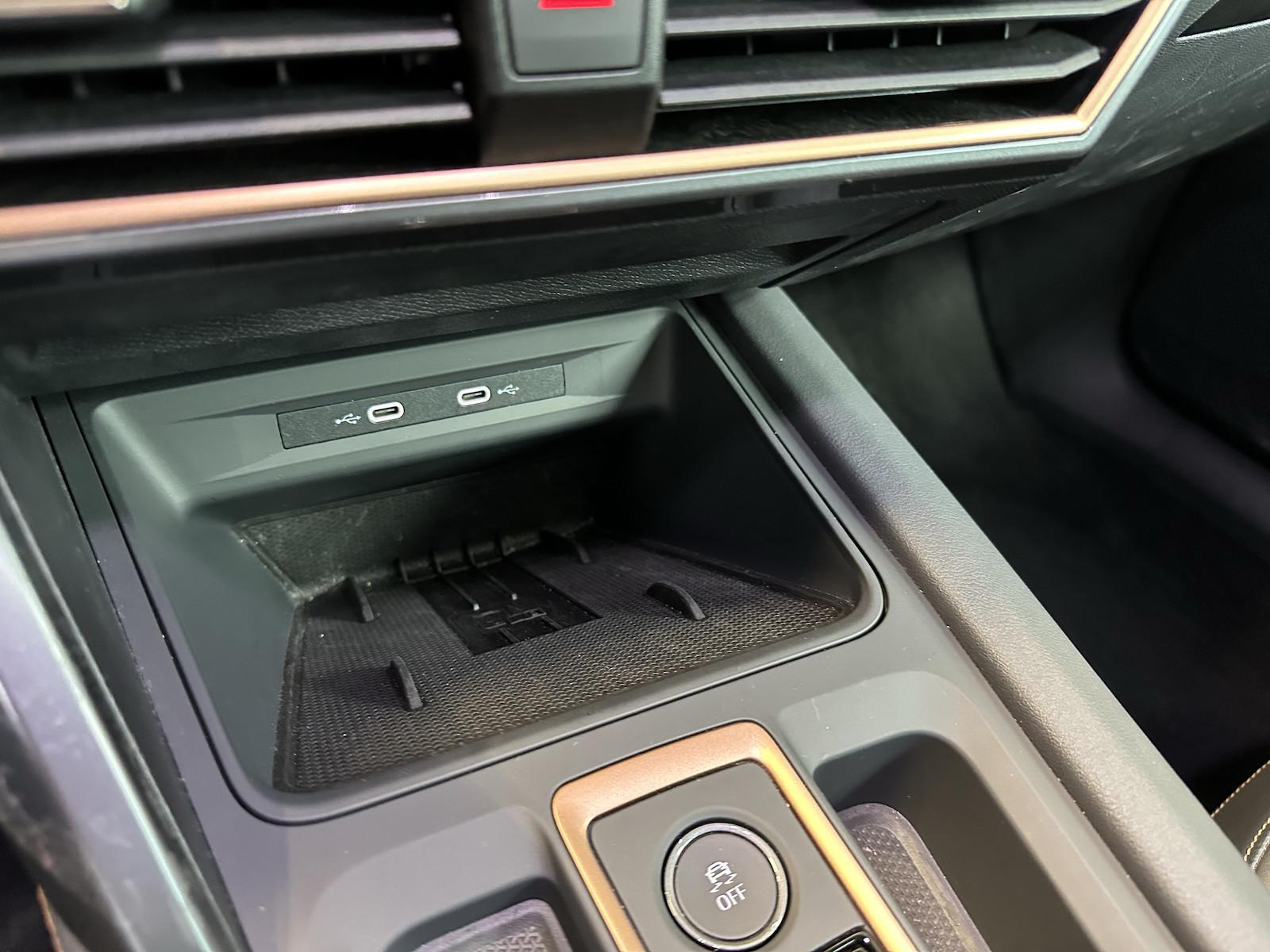 Cupra Leon VZ Sennheiser Progr.Design Pano 19 ́ ́Pure P., миниатюра 16