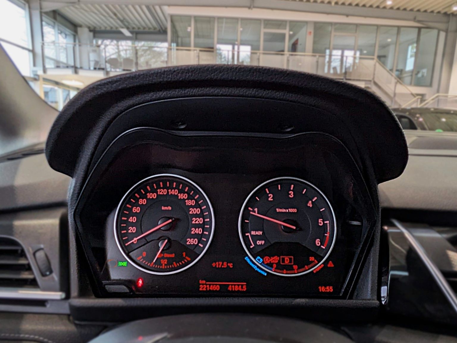 Fahrzeugabbildung BMW 220d Gran Tourer LEDER NAVI HUD PANO LED CAM