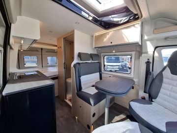 Sunlight Cliff X 600 8G Safety+ACC Digital Dieselhzg.