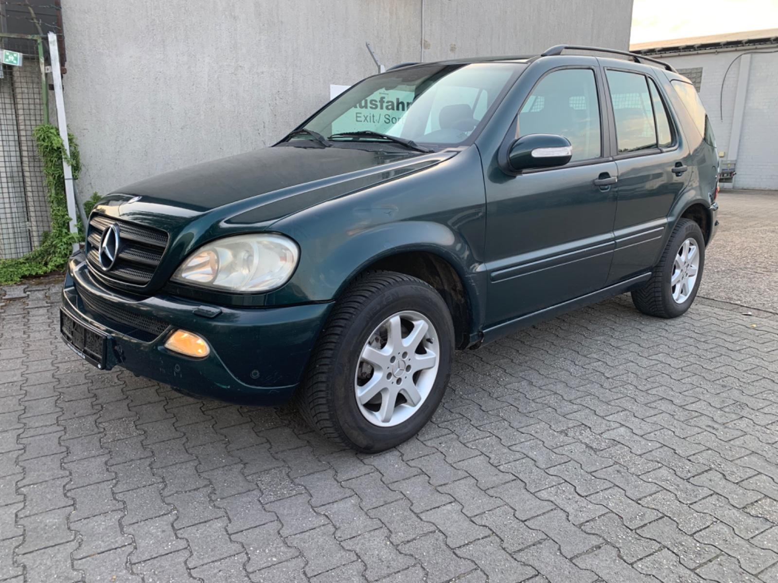Mercedes-Benz ML270, 2004