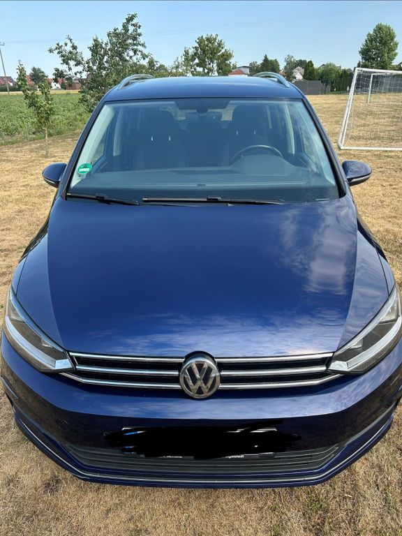 Image of Volkswagen Touran