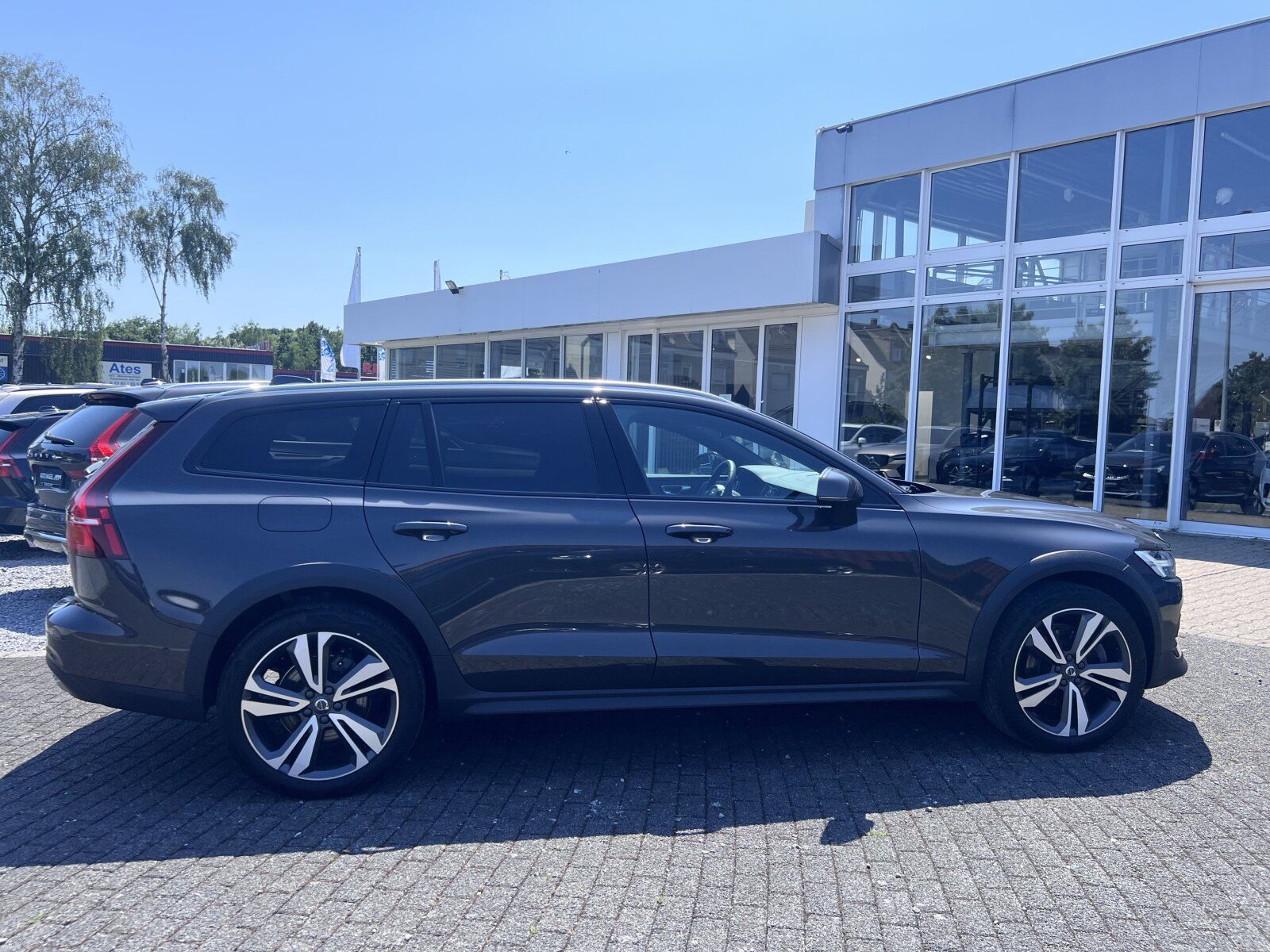 Volvo V60 Cross Country B4 Ultimate foto 4