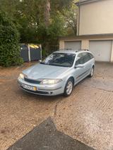 Renault Laguna 1.6 Tuv Neu - gebrauchte Renault Laguna aus dem Jahr 2001