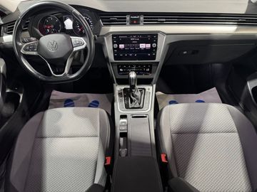 Volkswagen Passat - 10