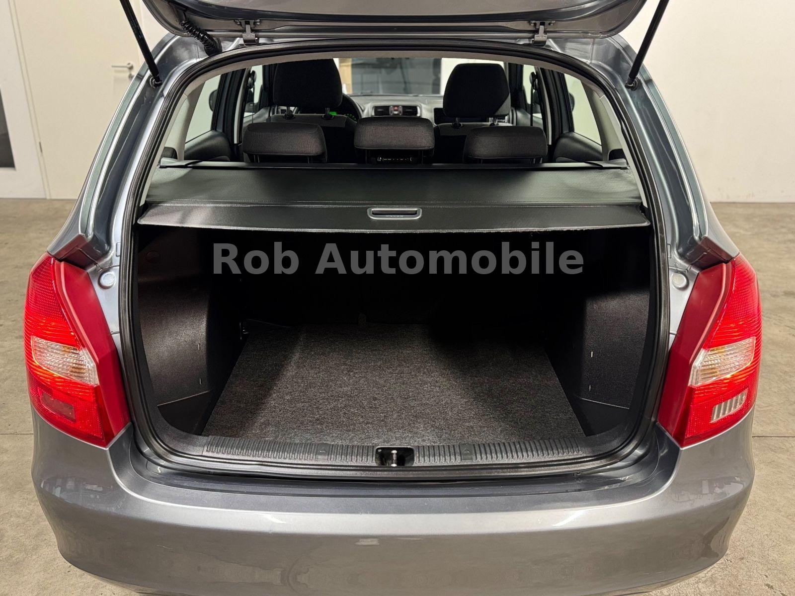 Skoda Fabia 2012 — photo 18