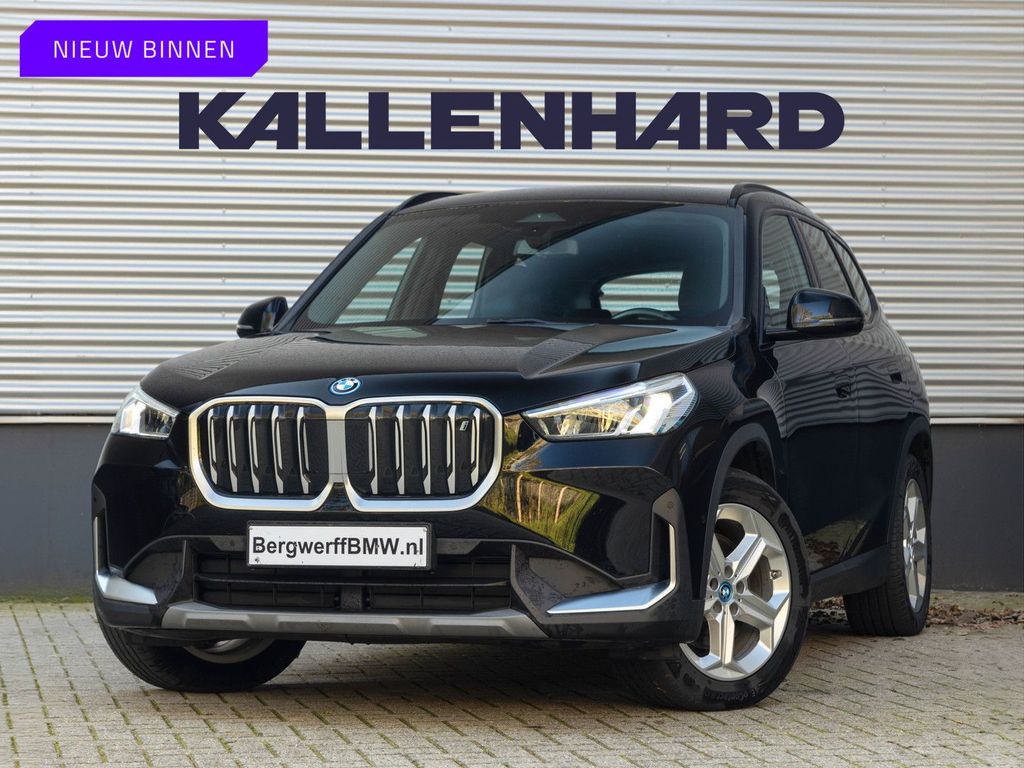 Image of BMW iX1