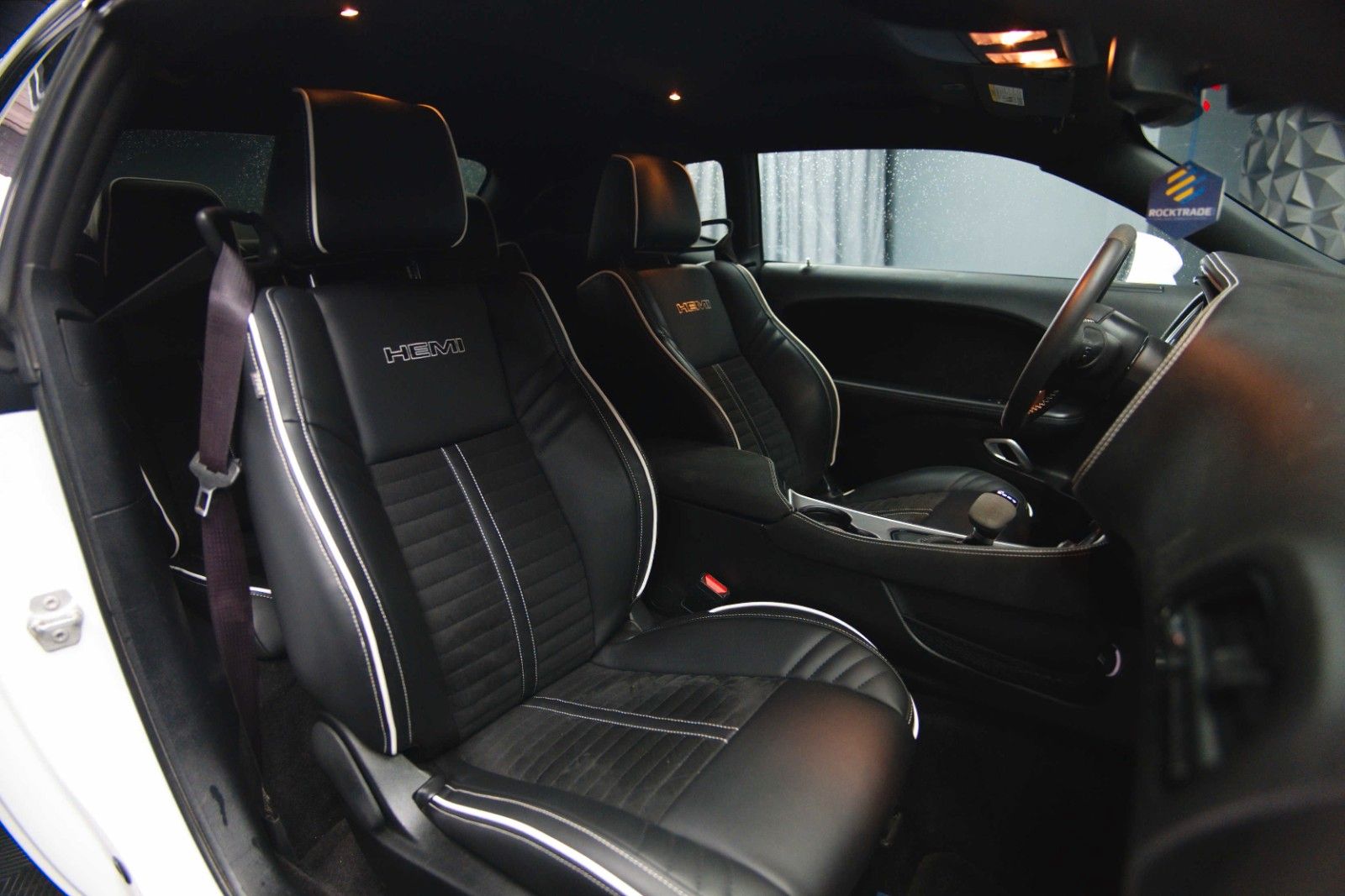 Fahrzeugabbildung Dodge Challenger 5.7 V8 R/T SRT Style *LED*20 Zoll*