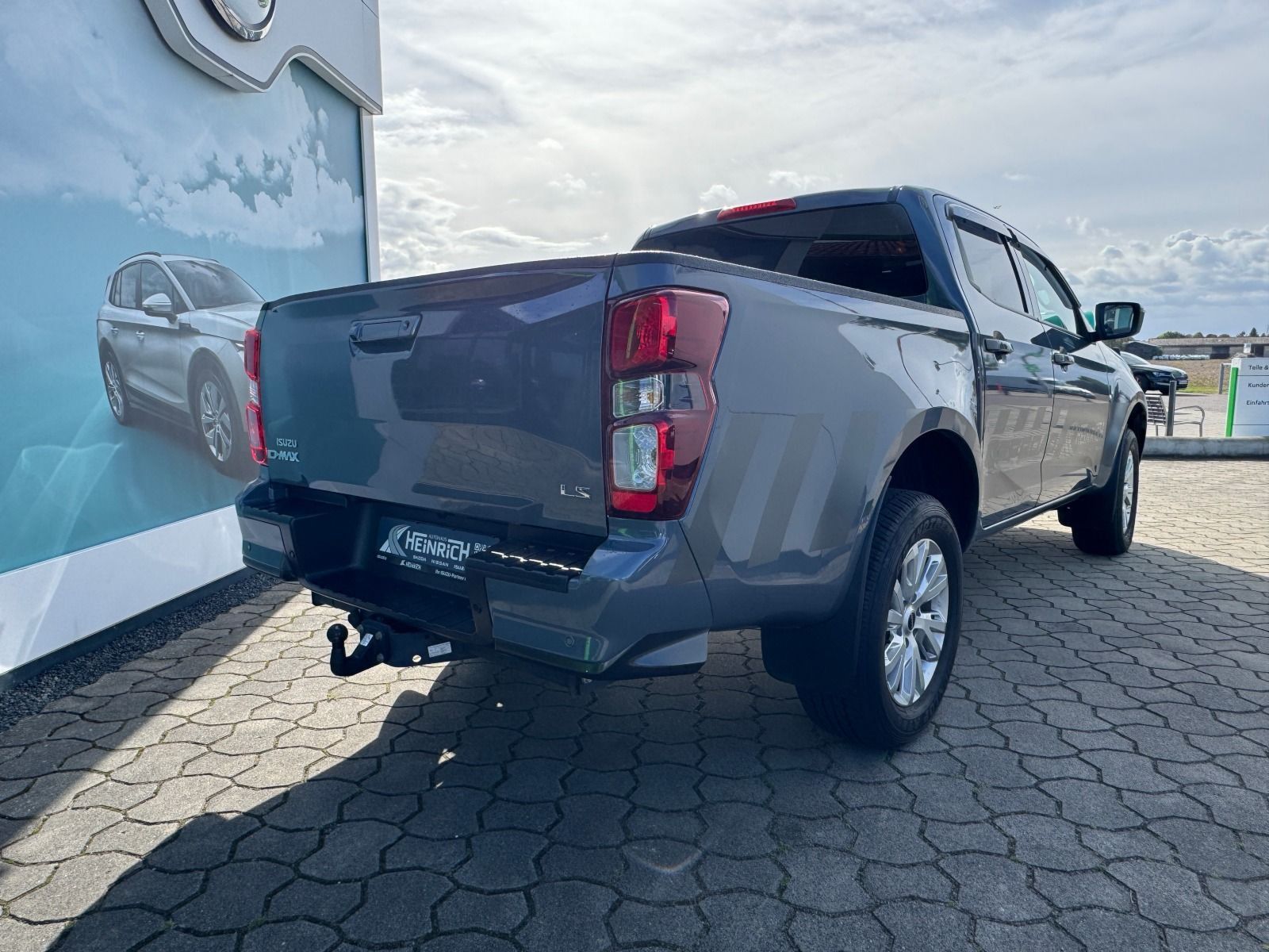 Fahrzeugabbildung Isuzu D-Max 1.9 TD Double Cab 4WD LS Automatik